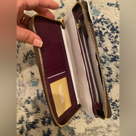 MK Travel Continental - Picture 2 of 11